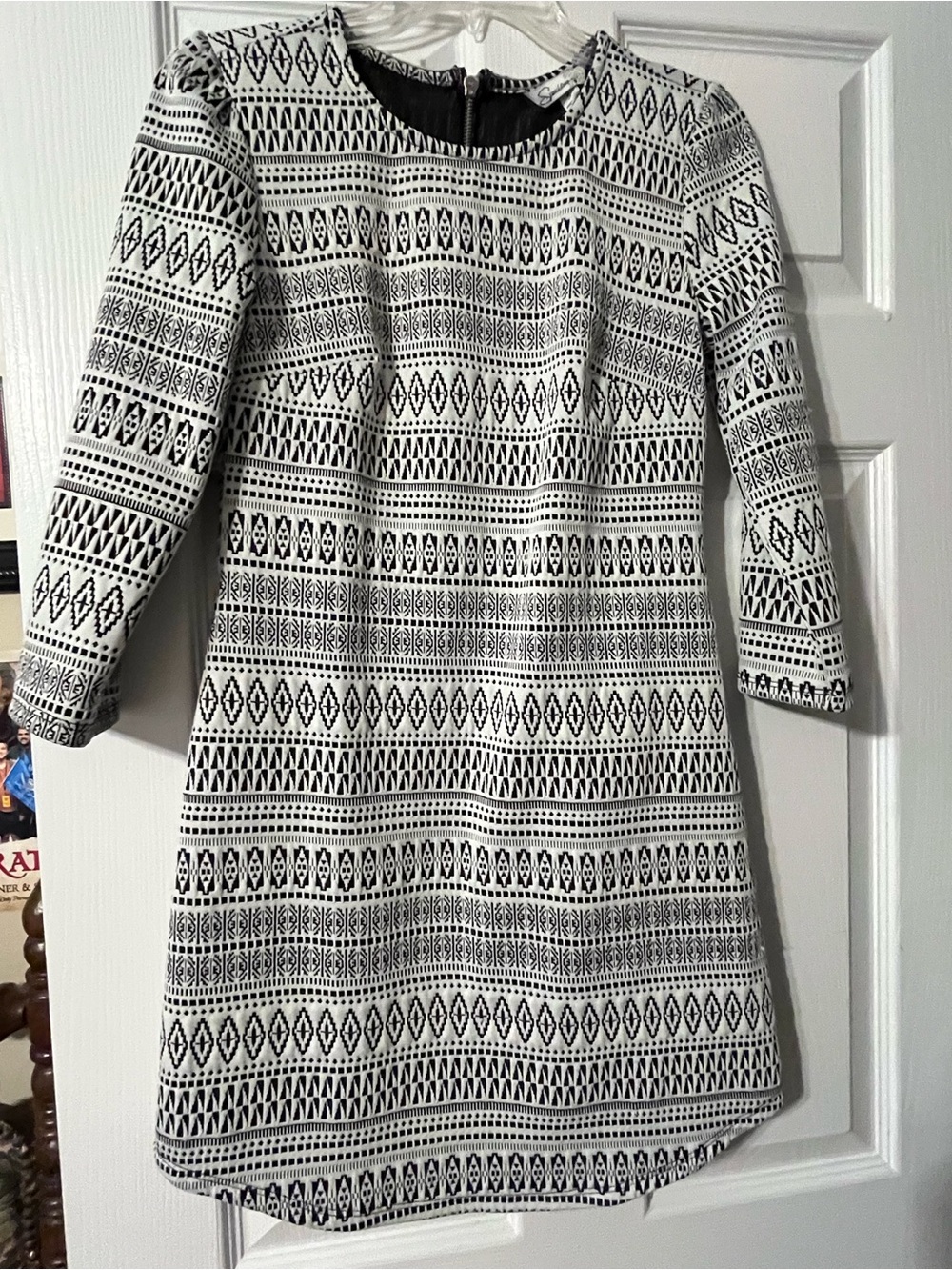 Speechless Black and White Geometric Long Sleeve Dress